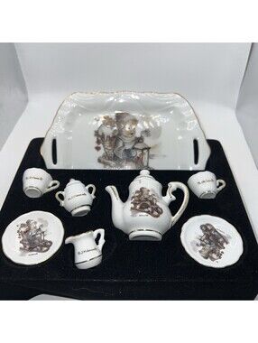 MI Hummel Tea Set